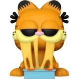 Garfield with Lasagna