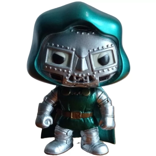 Funko Pop! Dr. Doom #17 Metallic Marvel Universe Vinyl Figure