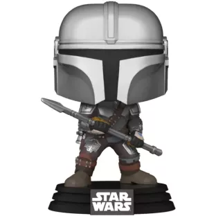 The Mandalorian with Beskar Staff